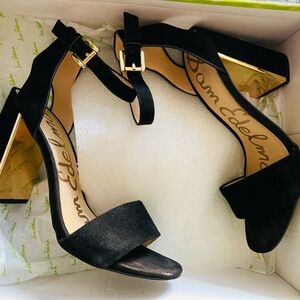Black dude Sam Edelman sandal heels
